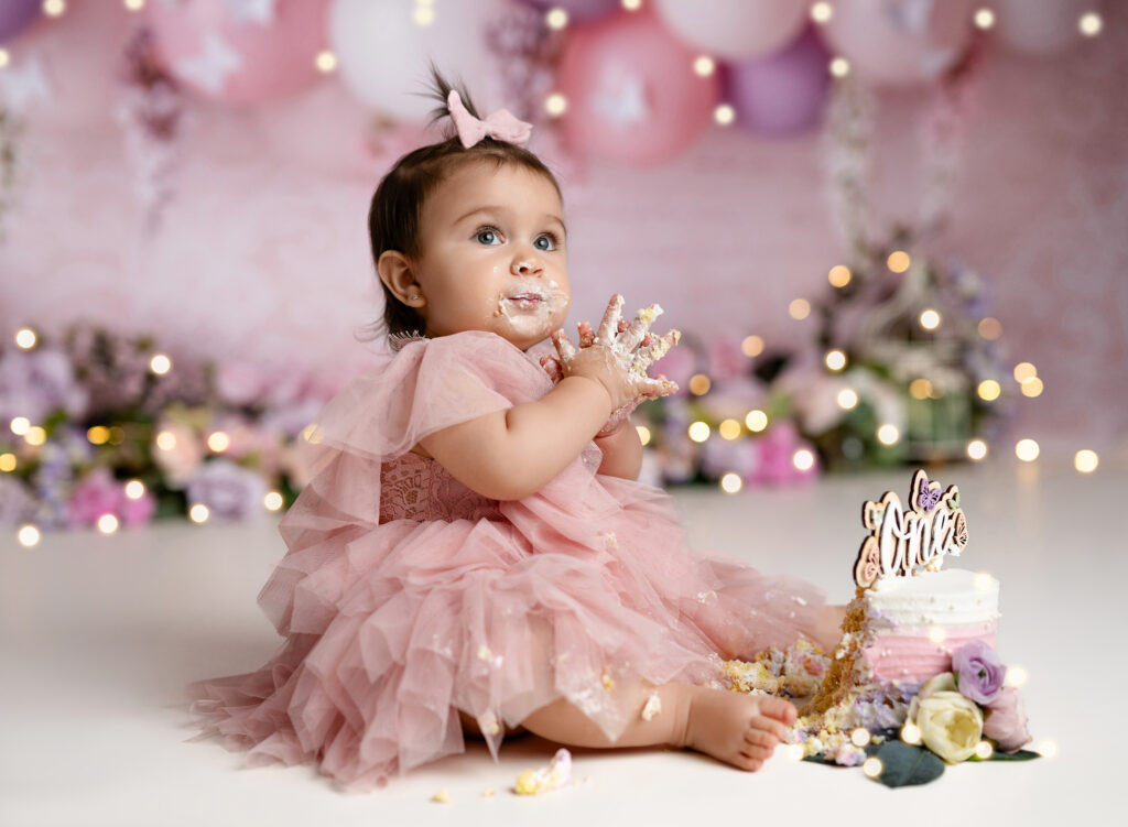 baby girl first birthday photoshoot